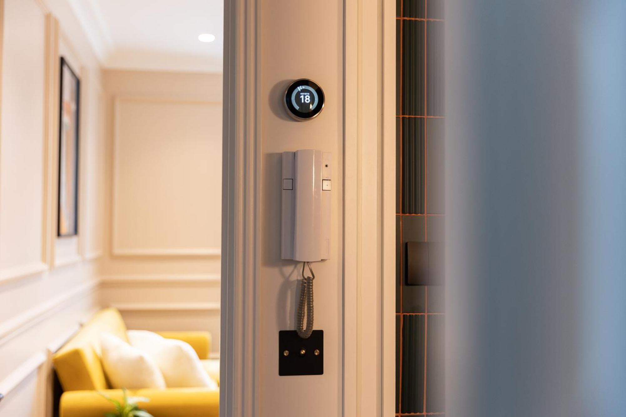 Boutique Apartment In Camden Road Londra Esterno foto
